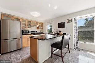 7990 Schooner Ct, Frederick, MD 21701 - Photo 9