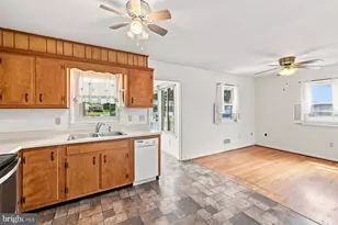 802 Young Pl, Frederick, MD 21702 - Photo 15