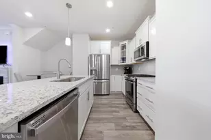 6042 Forum Sq, Frederick, MD 21703 - Photo 17