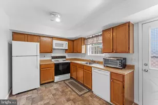 6842 Acacia Ct, Frederick, MD 21703 - Photo 9