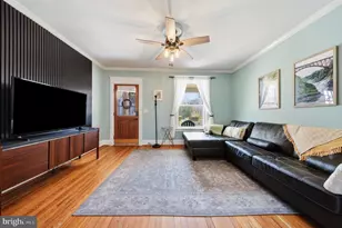 151 W South St, Frederick, MD 21701 - Photo 7