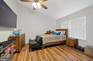 7014 Allington Manor Cir E, Frederick, MD 21703 - Photo 9