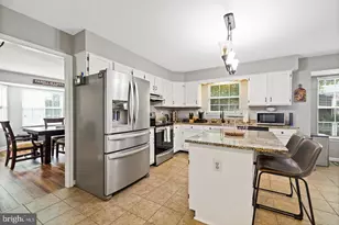 7014 Allington Manor Cir E, Frederick, MD 21703 - Photo 7