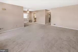 6879 Snowberry Ct, Frederick, MD 21703 - Photo 15