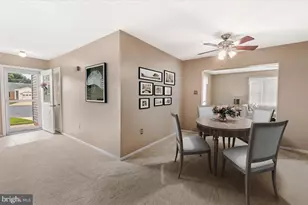 6879 Snowberry Ct, Frederick, MD 21703 - Photo 5