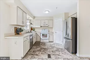 6104 Pine Ridge Terrace, Frederick, MD 21701 - Photo 7