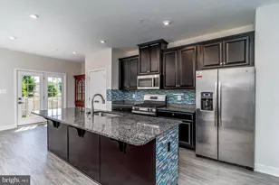 6021 Etterbeek St, Ijamsville, MD 21754 - Photo 9