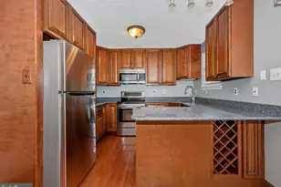 381 W Thornhill, Frederick, MD 21703 - Photo 7