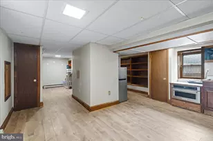 11 E H St, Brunswick, MD 21716 - Photo 25