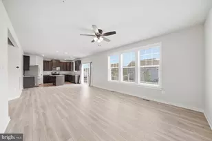 1906 GLADSTONE St, Frederick, MD 21702 - Photo 9