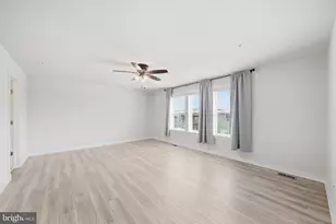 1906 GLADSTONE St, Frederick, MD 21702 - Photo 15