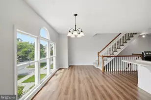18 Victoria Square, Frederick, MD 21702 - Photo 1