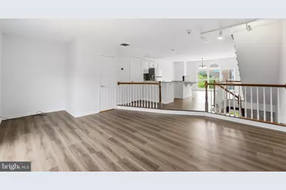 18 Victoria Square, Frederick, MD 21702 - Photo 17