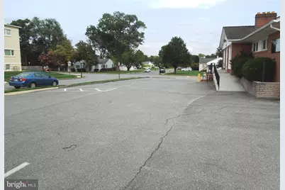 700 Montclaire Avenue #B, Frederick, MD 21701 - Photo 9