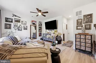 1731 Evansberry Dr, Frederick, MD 21701 - Photo 7