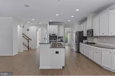 1423 Village Green Way, Brunswick, MD 21716 - Photo 17
