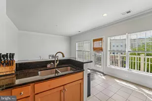 1874 Monocacy View Cir, Frederick, MD 21701 - Photo 17