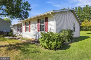 1609 Norwich Dr, Frederick, MD 21701 - Photo 3