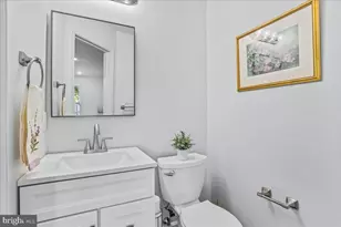 9245 Ridgefield Cir, Frederick, MD 21701 - Photo 5