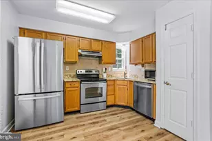 9245 Ridgefield Cir, Frederick, MD 21701 - Photo 11