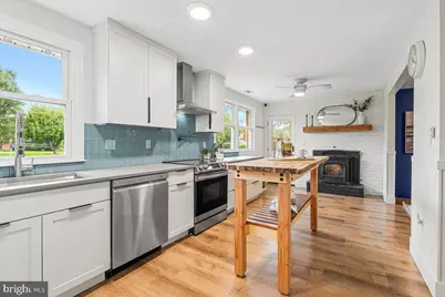 8130 Cambridge Drive, Frederick, MD 21704 - Photo 11