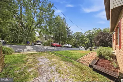 11 W E Street, Brunswick, MD 21716 - Photo 3