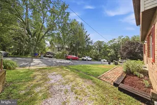 11 W E St, Brunswick, MD 21716 - Photo 3