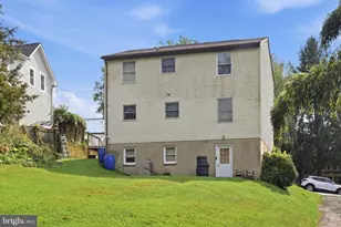 11 W E St, Brunswick, MD 21716 - Photo 9