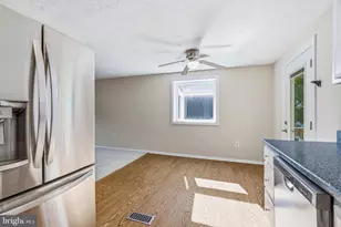 1807 Rustic Hill Ct, Frederick, MD 21702 - Photo 13
