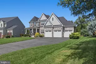 1420 Pedigree St, Frederick, MD 21702 - Photo 9