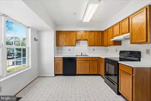 5781 Fringetree Ct, Frederick, MD 21703 - Photo 7