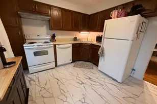 8208 Red Wing Ct, Frederick, MD 21701 - Photo 3