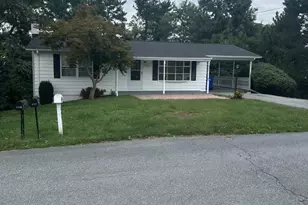 809 E D St, Brunswick, MD 21716 - Photo 1