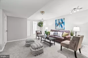 7035 Allington Manor Cir E, Frederick, MD 21703 - Photo 35