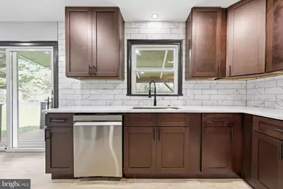3887 Shadywood Drive, Jefferson, MD 21755 - Photo 13