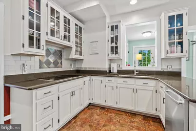 6923 Maryland Avenue, Braddock Heights, MD 21714 - Photo 17