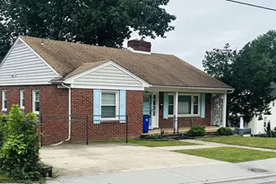 416 W B St, Brunswick, MD 21716 - Photo 3