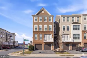 5902 Forum Sq, Frederick, MD 21703 - Photo 1