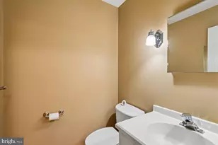 8101 Sundown Ln, Frederick, MD 21702 - Photo 11