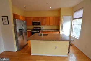 1029 Lavenport Way, Frederick, MD 21702 - Photo 9