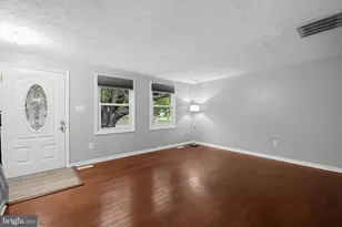 1786 Springfield Ln, Frederick, MD 21702 - Photo 7