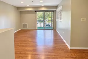 3860 Shadywood Dr, Jefferson, MD 21755 - Photo 5