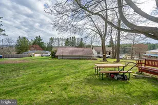 611 E Oak St, Oakland, MD 21550 - Photo 5