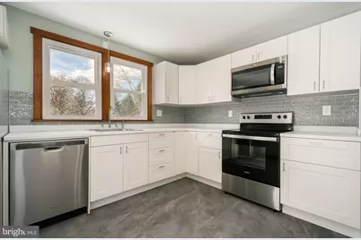 66 Old Morgantown Road E, Friendsville, MD 21531 - Photo 9