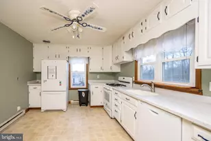 1021 E High St, Oakland, MD 21550 - Photo 15