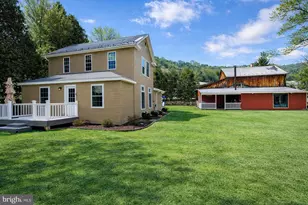 82 Railroad St, Grantsville, MD 21536 - Photo 3