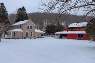 82 Railroad St, Grantsville, MD 21536 - Photo 1