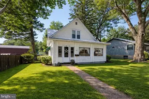 729 E Oak St, Oakland, MD 21550 - Photo 1