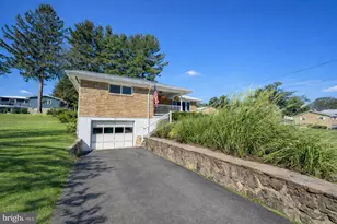 127 S Oakhall Dr, Oakland, MD 21550 - Photo 3