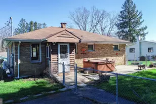 127 S Oakhall Dr, Oakland, MD 21550 - Photo 3